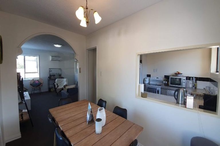 Photo of property in 1/68 Abberley Crescent, St Albans, Christchurch, 8014