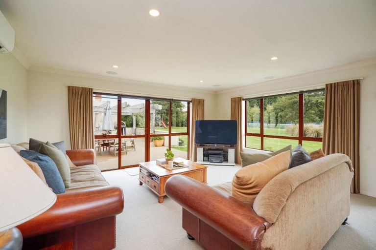 Photo of property in 14 Oreti Road, Otatara, Invercargill, 9879