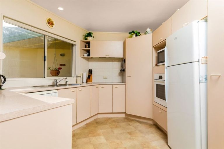 Photo of property in 19 Tainui Street, Torbay, Auckland, 0630