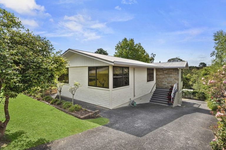 Photo of property in 8 Kauri Road, Birkenhead, Auckland, 0626