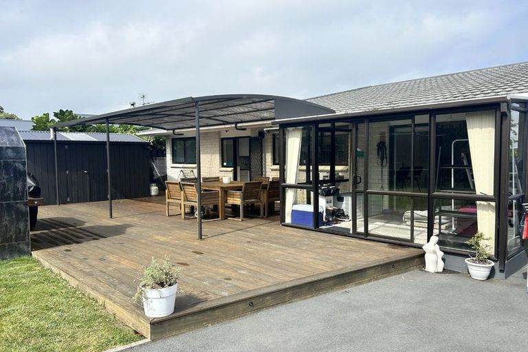 Photo of property in 5 Oriwa Street, Waikanae, 5036