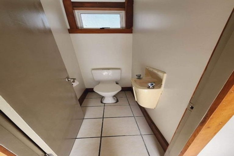 Photo of property in 100 Puriri Street, Gonville, Wanganui, 4501