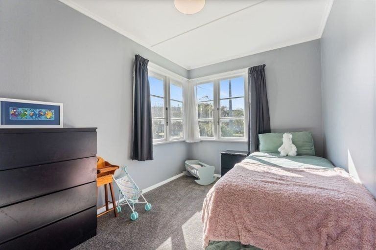 Photo of property in 43 Lewis Avenue, Aramoho, Whanganui, 4500