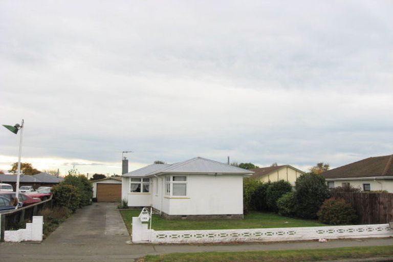 Photo of property in 194 Yaldhurst Road, Sockburn, Christchurch, 8042