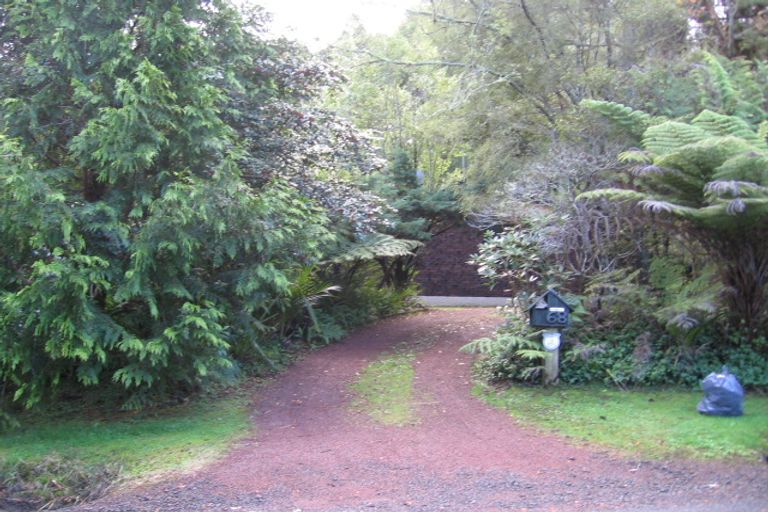 Photo of property in 68 Waima Crescent, Titirangi, Auckland, 0604