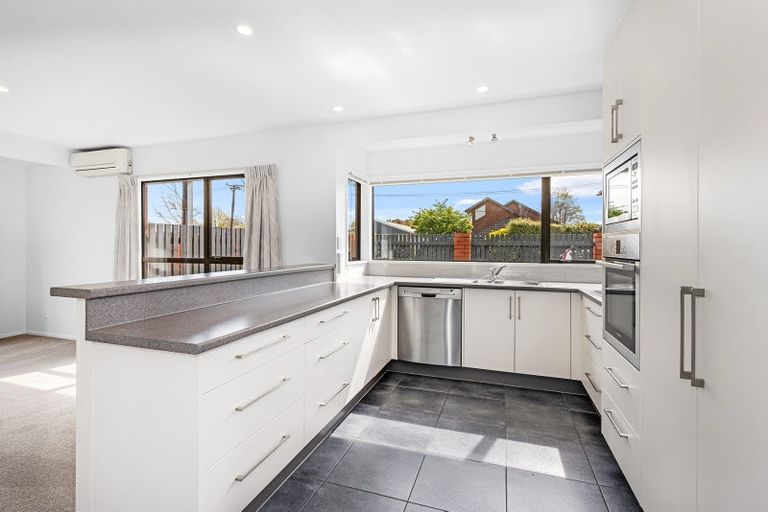 Photo of property in 1/75 Merrin Street, Avonhead, Christchurch, 8042