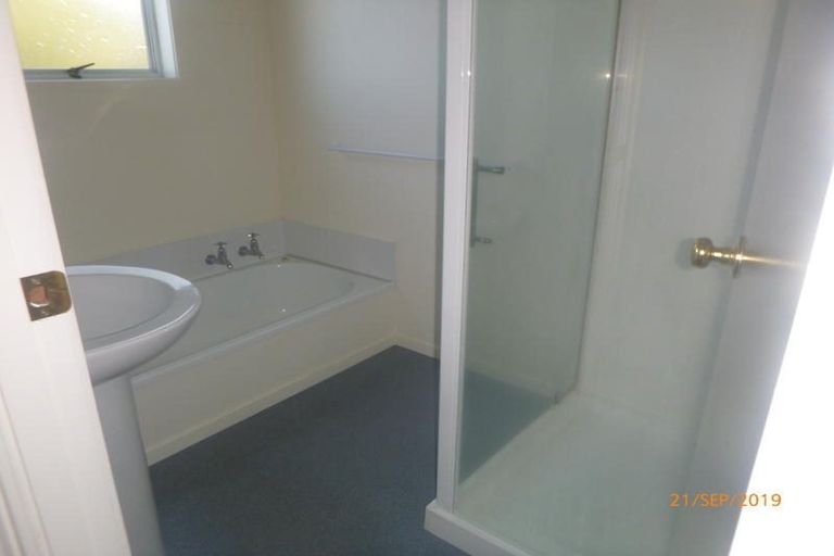 Photo of property in 7 Kemp Road, Massey, Auckland, 0614