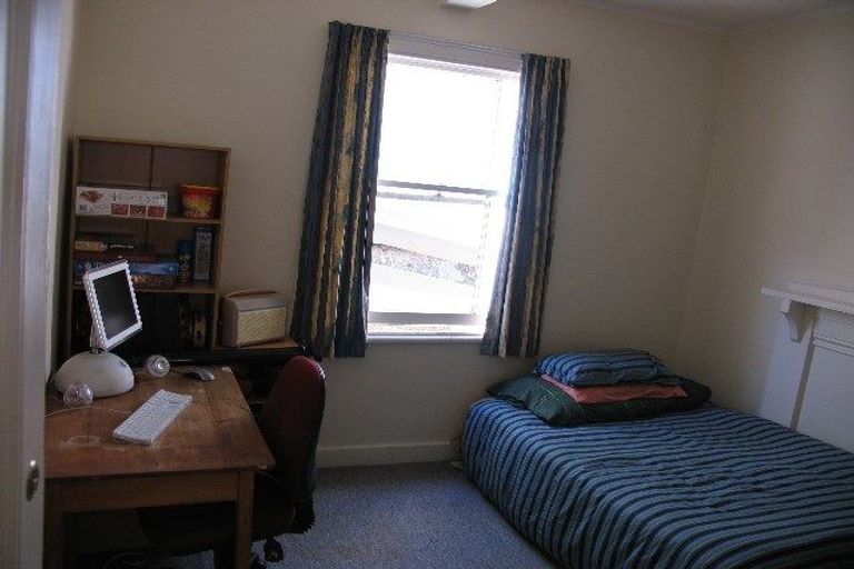 Photo of property in 2/107 Wallace Street, Mount Cook, Wellington, 6021