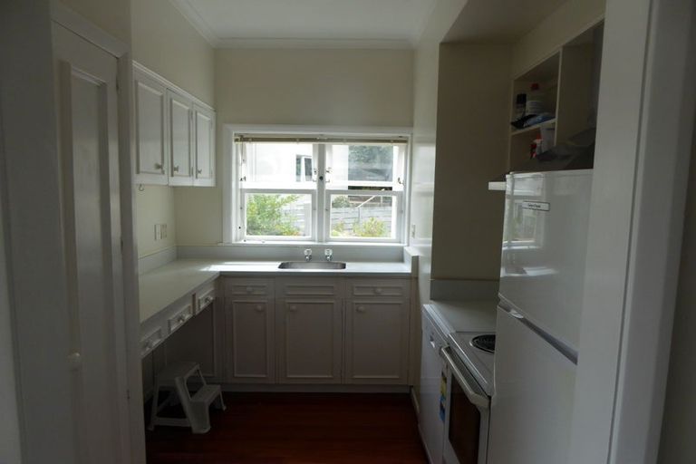 Photo of property in 7 Stowe Hill, Thorndon, Wellington, 6011