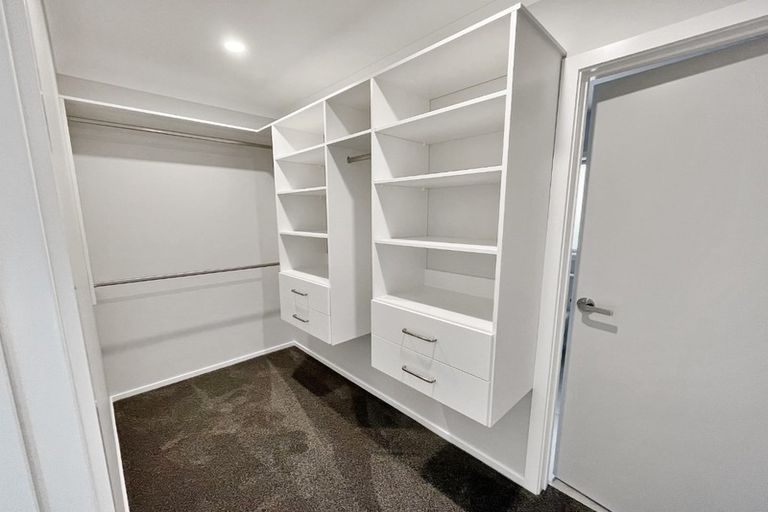 Photo of property in 658b Pioneer Highway, Highbury, Palmerston North, 4412