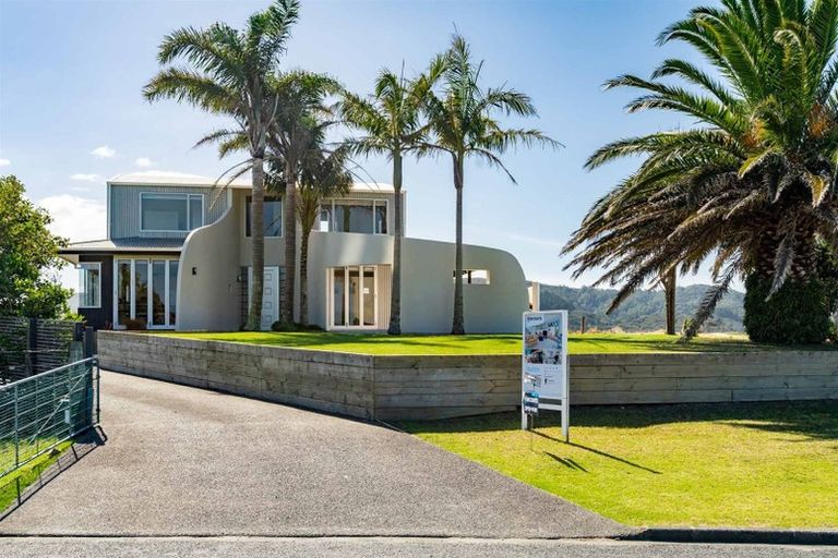 Photo of property in 43 Cullen Street, Mangawhai Heads, Mangawhai, 0505