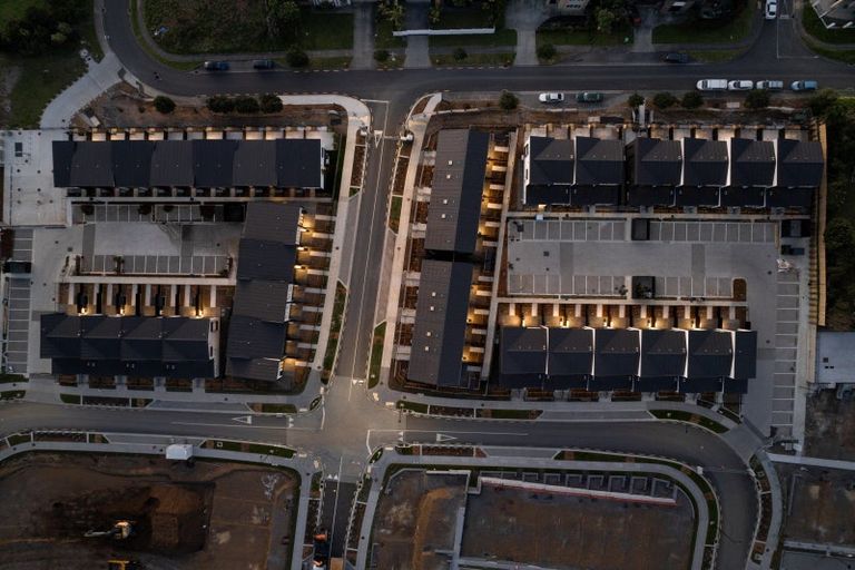 Photo of property in 4b Scott Road, Stanmore Bay, Whangaparaoa, 0932