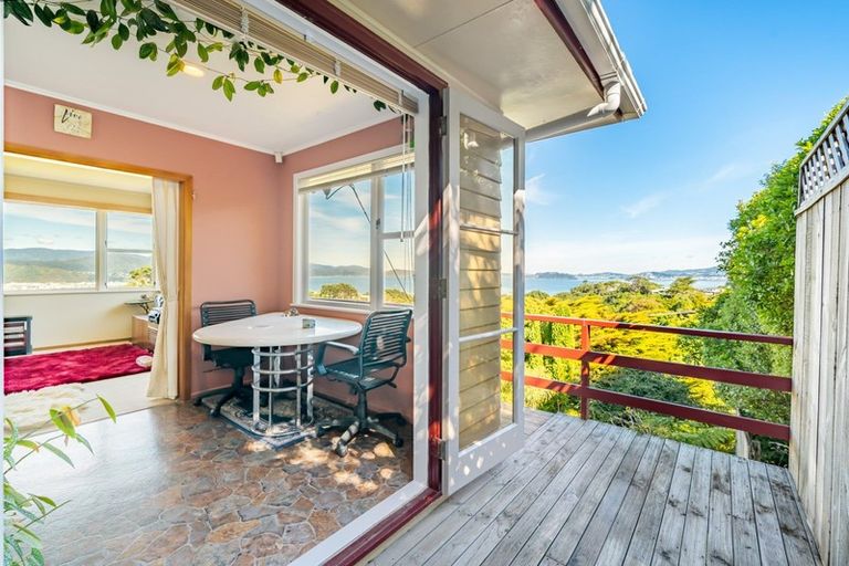 Photo of property in 26 Akatea Road, Korokoro, Lower Hutt, 5012