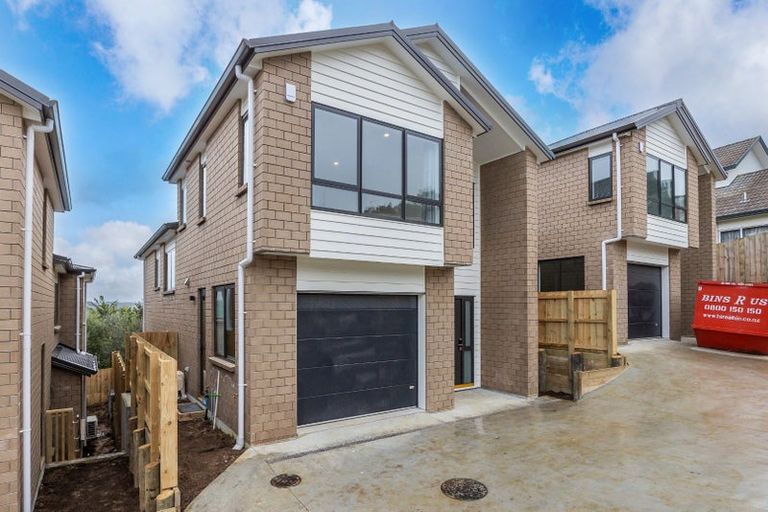 Photo of property in 13c Tenbless Court, Unsworth Heights, Auckland, 0632