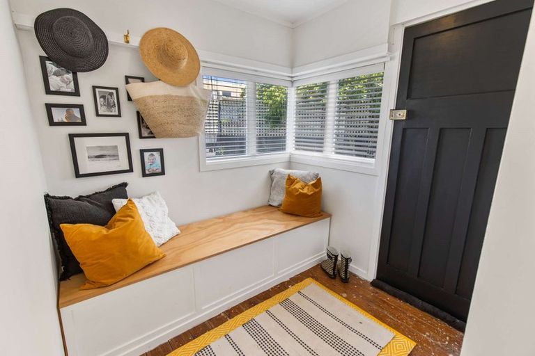 Photo of property in 1/235 Waterloo Road, Hutt Central, Lower Hutt, 5011