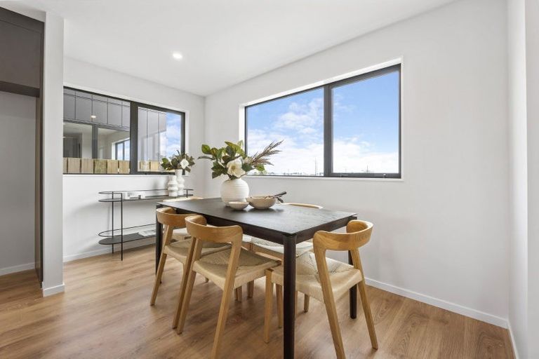 Photo of property in 37 Hampshire Lane, Karaka, 2580