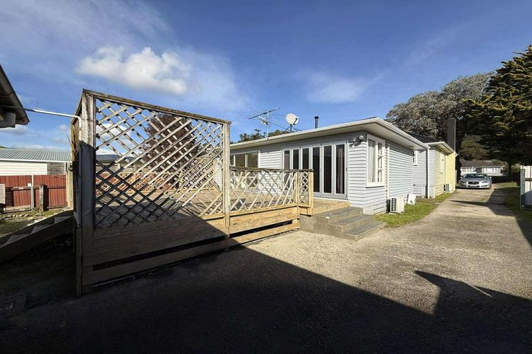 Photo of property in 120 Wainuiomata Road, Wainuiomata, Lower Hutt, 5014