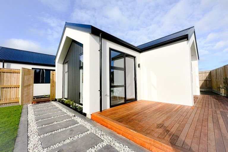 Photo of property in 7 Gratitude Way, Kelvin Grove, Palmerston North, 4414