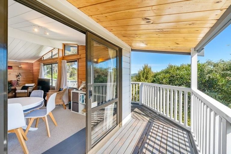 Photo of property in 213a Whites Line East, Waiwhetu, Lower Hutt, 5010
