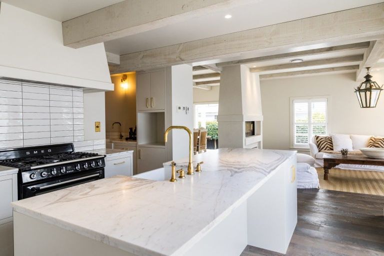 Photo of property in 41 Mchardy Street, Havelock North, 4130