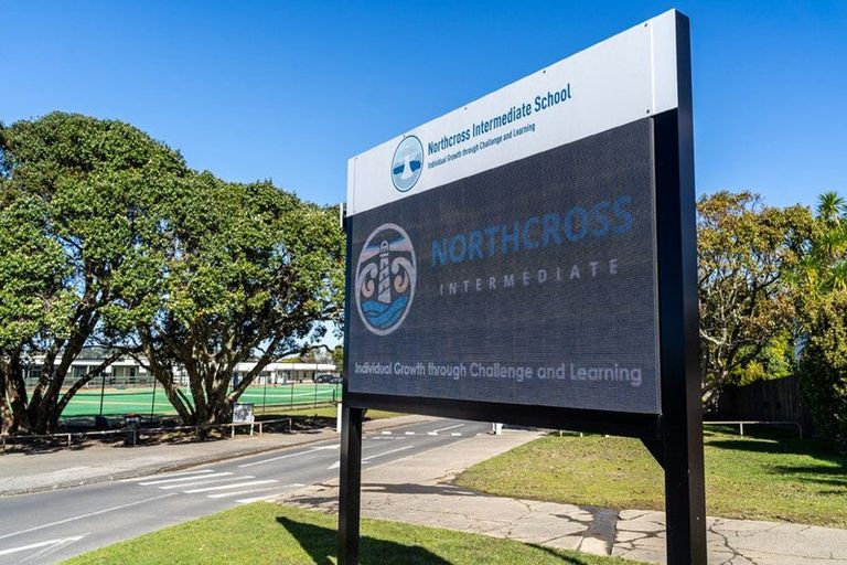 Photo of property in Norfolk Apartments, 305/19 Bute Road, Browns Bay, Auckland, 0630