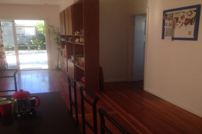 Photo of property in 179 Onepu Road, Lyall Bay, Wellington, 6022