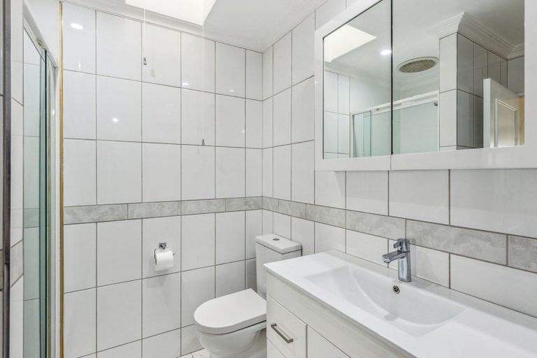 Photo of property in 16 Byrd Street, Levin, 5510