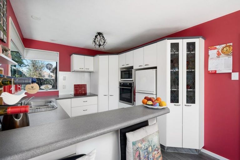 Photo of property in 8 Lordship Place, Templeton, Christchurch, 8042