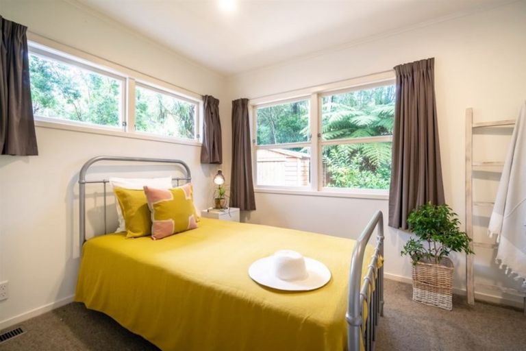 Photo of property in 1/72 Roseberry Avenue, Birkenhead, Auckland, 0626