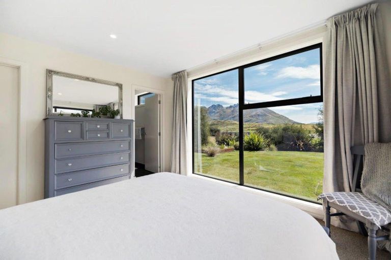 Photo of property in 7 Fife Court, Jacks Point, Queenstown, 9371