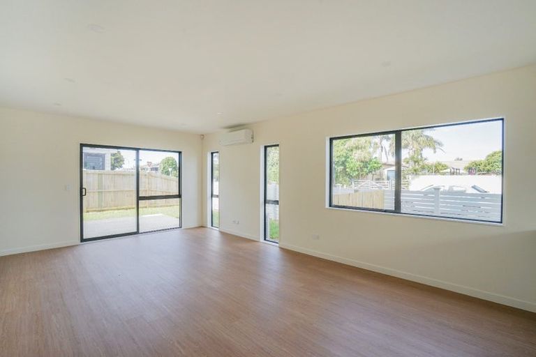 Photo of property in 18a Domain Road, Weymouth, Auckland, 2103