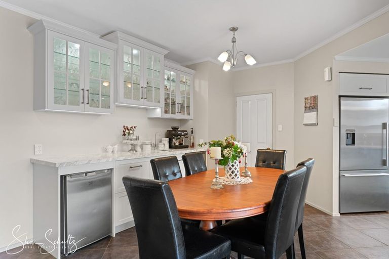 Photo of property in 31 Franklin Road, Paparoa, 0571