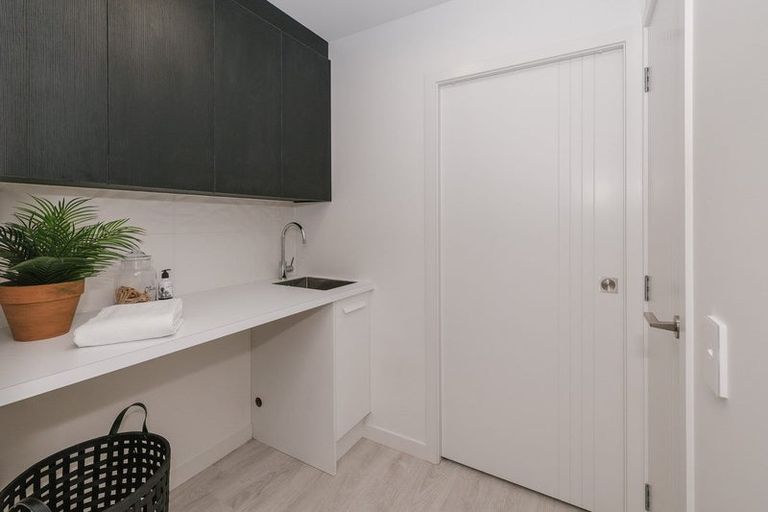 Photo of property in 62 Freedom Drive, Kelvin Grove, Palmerston North, 4414