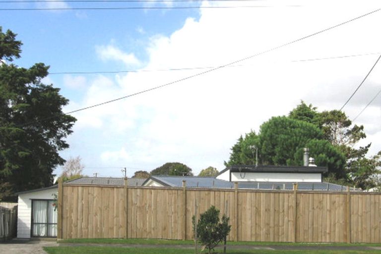 Photo of property in 16a Arney Road, Ranui, Auckland, 0612
