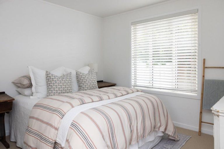 Photo of property in 32 Te Aute Road, Havelock North, 4130