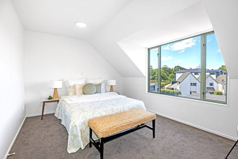 Photo of property in Hagley Mews, 4/454 Hagley Avenue, Christchurch Central, Christchurch, 8011