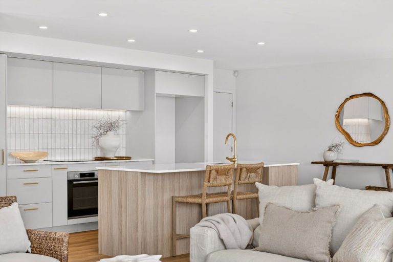 Photo of property in 49 Wai Whatu Street, Meeanee, Napier, 4110