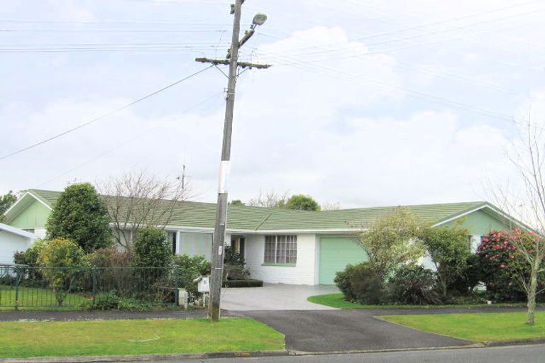 Photo of property in 5 Acacia Crescent, Glenview, Hamilton, 3206