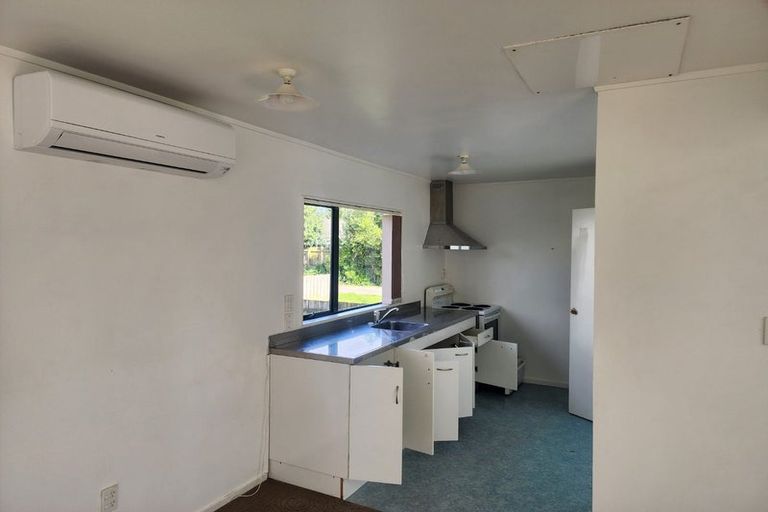 Photo of property in 26 Barneys Farm Road, Clendon Park, Auckland, 2103