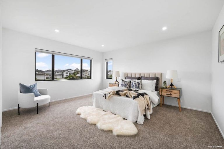 Photo of property in 11 Kuhanui Drive, Karaka, Papakura, 2113