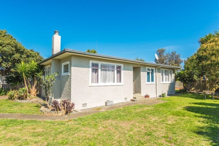 Photo of property in 45 Thatcher Street, Castlecliff, Whanganui, 4501