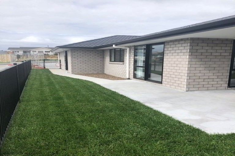 Photo of property in 4 Richardson Road, Omokoroa, 3114