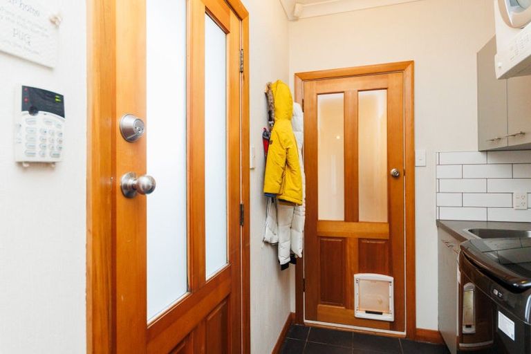 Photo of property in 38 Liverpool Street, Takaro, Palmerston North, 4412