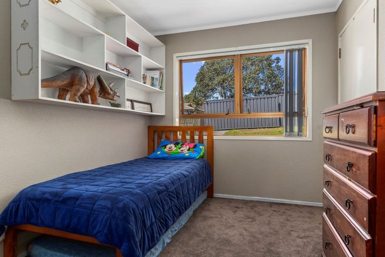 Photo of property in 6 Suwyn Place, Weymouth, Auckland, 2103