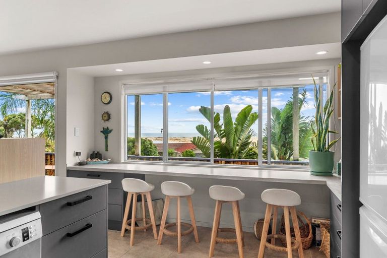 Photo of property in 42 Cheviot Street, Mangawhai Heads, Mangawhai, 0505