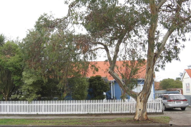 Photo of property in 19 Nuffield Avenue, Marewa, Napier, 4110