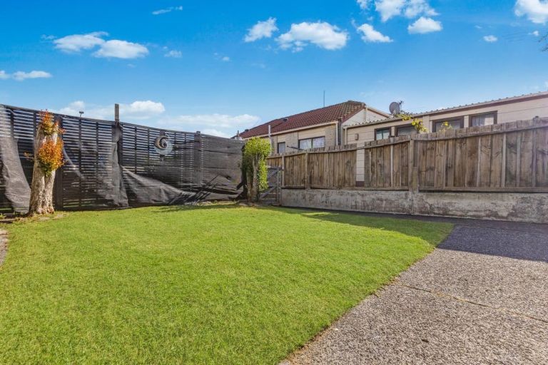 Photo of property in 2/19 Maich Road, Manurewa, Auckland, 2102