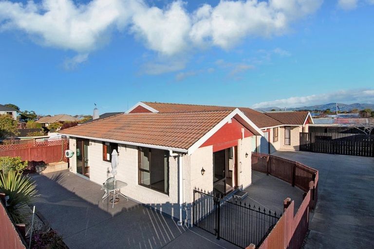 Photo of property in 1/5 Pegasus Avenue, North New Brighton, Christchurch, 8083