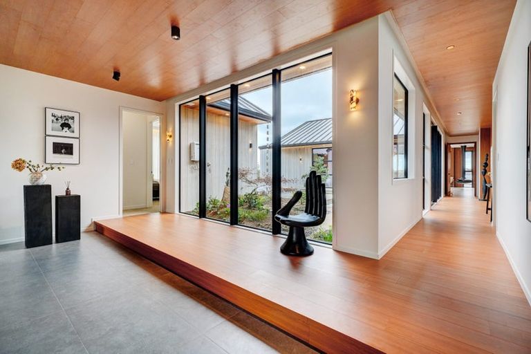 Photo of property in 10 Taha Puke Road, Okura Bush, Silverdale, 0794