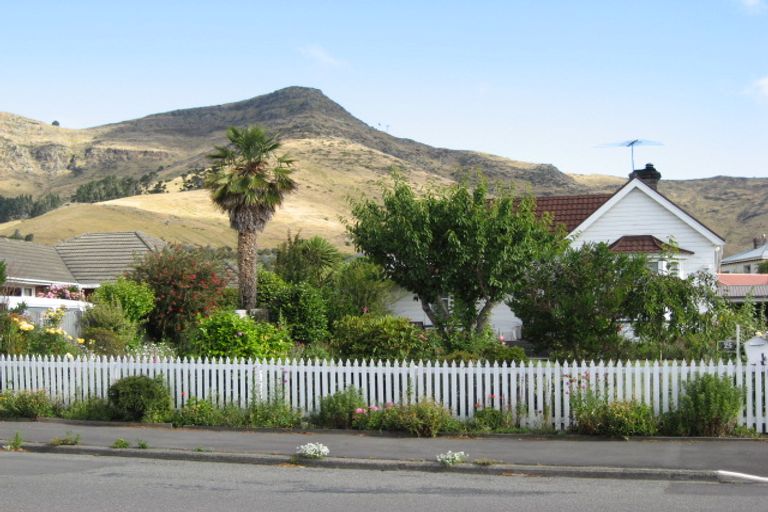 Photo of property in 25 Martindales Road, Heathcote Valley, Christchurch, 8022